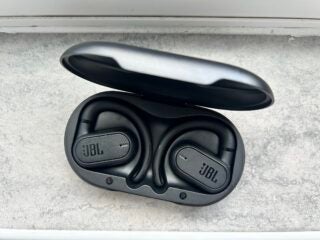 JBL Soundgear Sense main