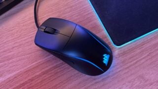 A top-down look at the Corsair M75.