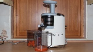 Smeg SJF01 Slow Juicer